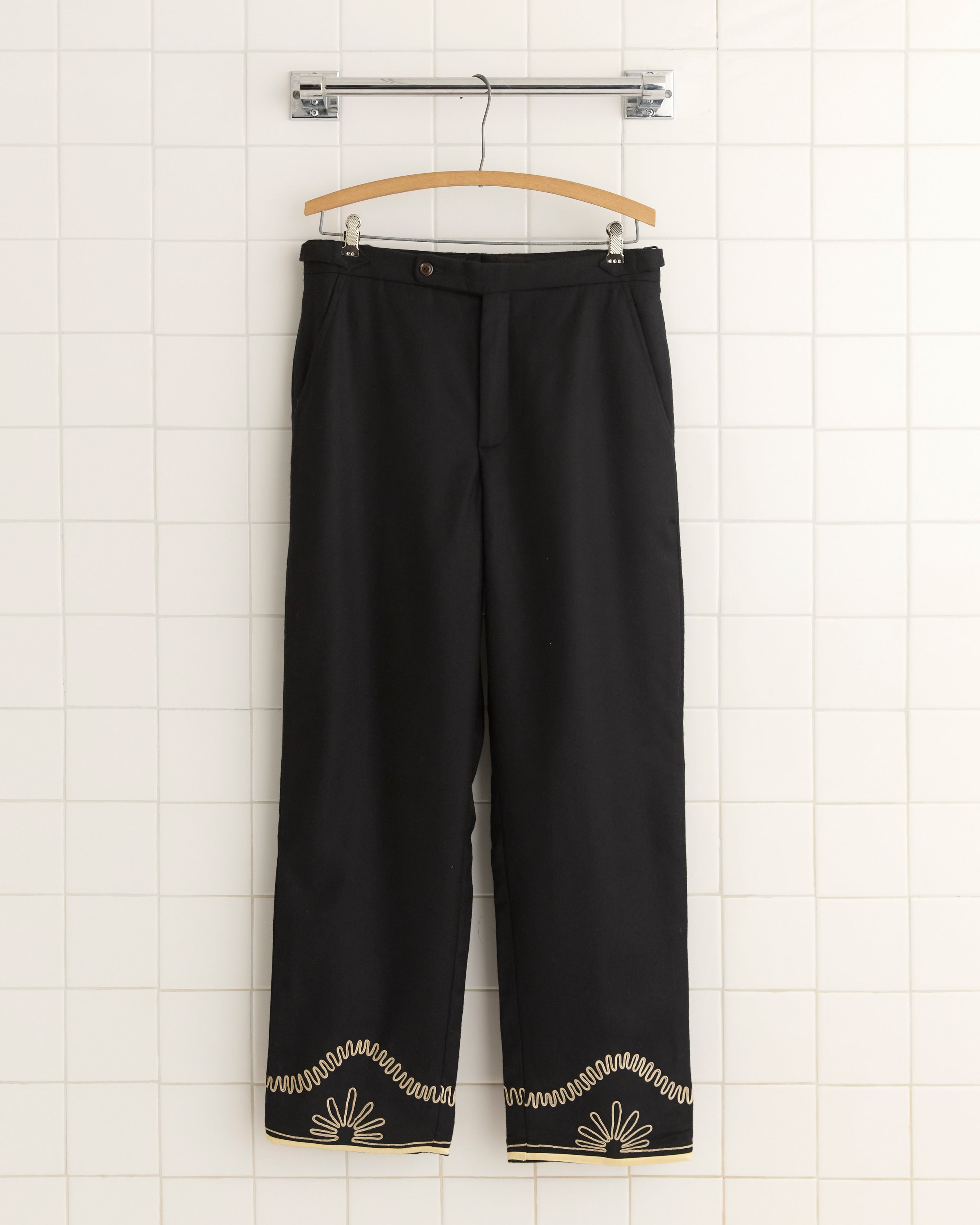 や*ざ様 米津玄師着用　BODE Senior Cord Trousers Floral Cording Trousers – BODE