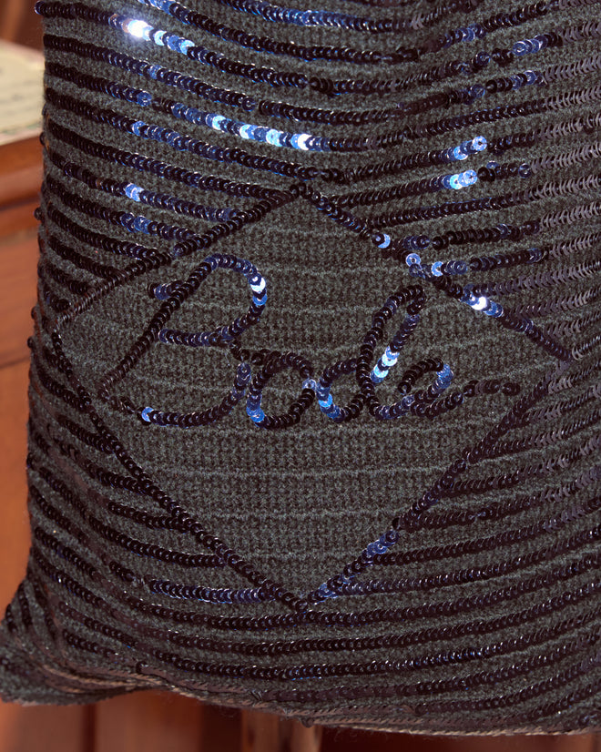 The Sequin Spotlight Tote - Black adds a touch of sparkle to your Bode accessories and pairs perfectly with your favorite sequined pieces.