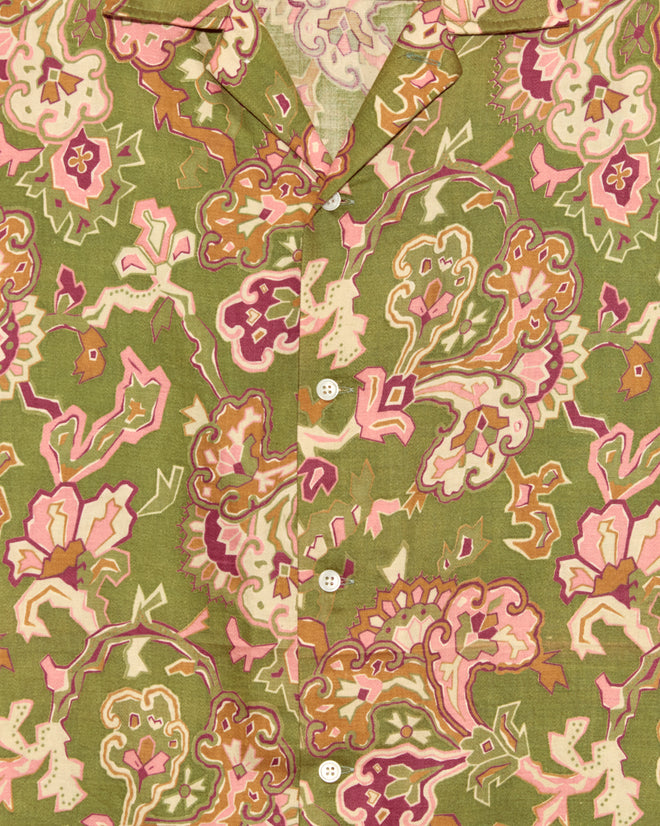 Close-up of the Smoke Moss Shirt - M/L in green, featuring a pink, beige, and white floral paisley pattern with white buttons for a truly unique look.