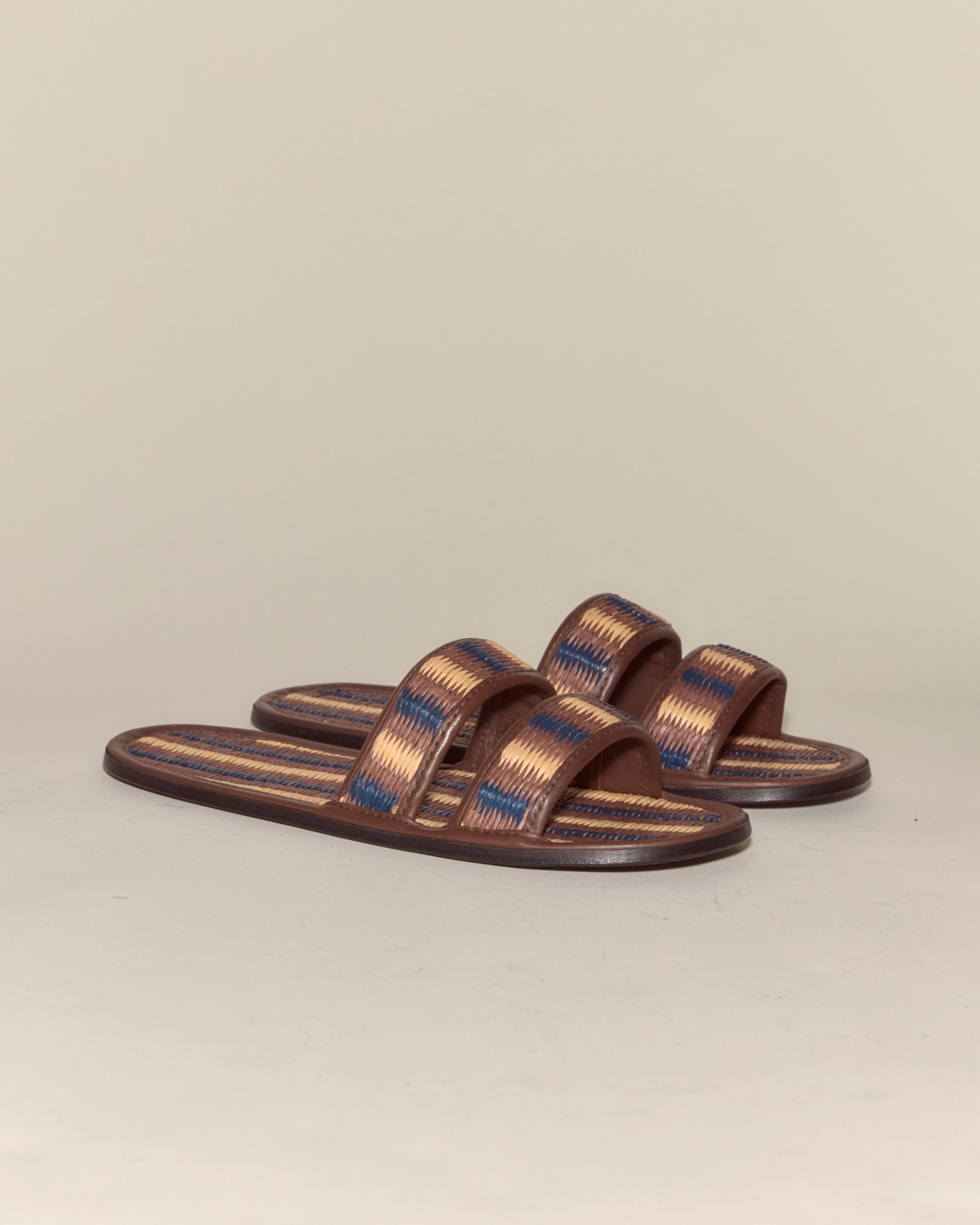 靴 BODE Duotone Summer Slides - Brown/Blue Bode Brown Duotone Summer Slides In Brown/blue | ModeSens