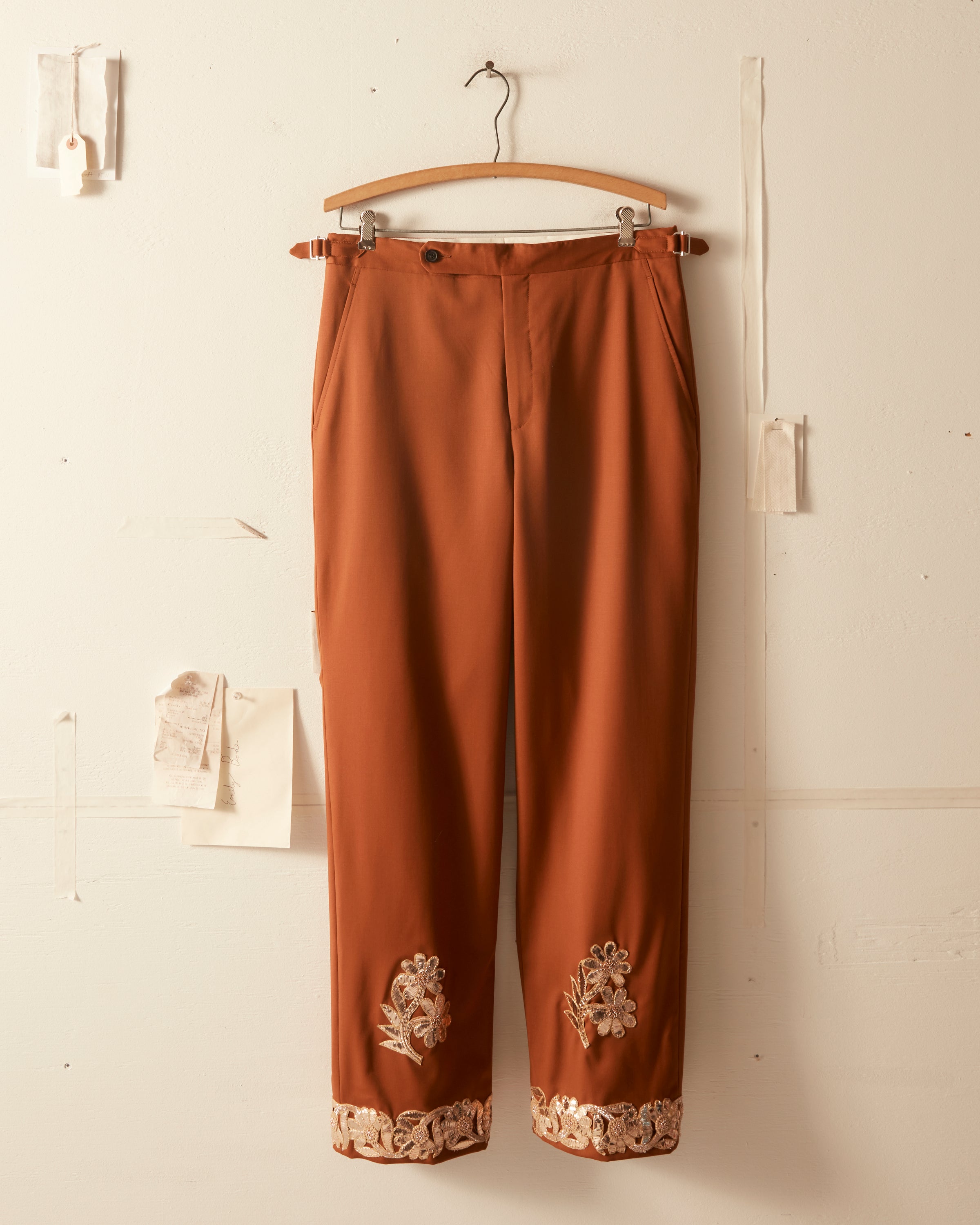 Bode Victorian Floral-embroidered Trousers In Grün