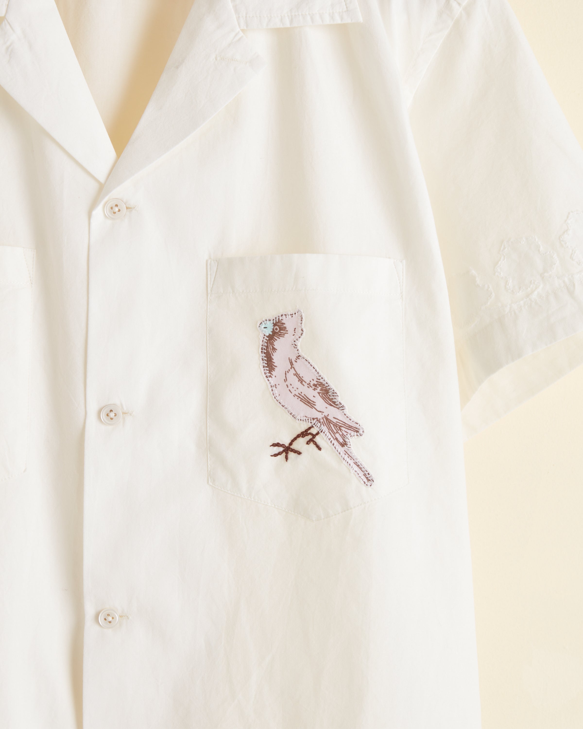Cardinal Appliqué Short Sleeve Shirt – BODE