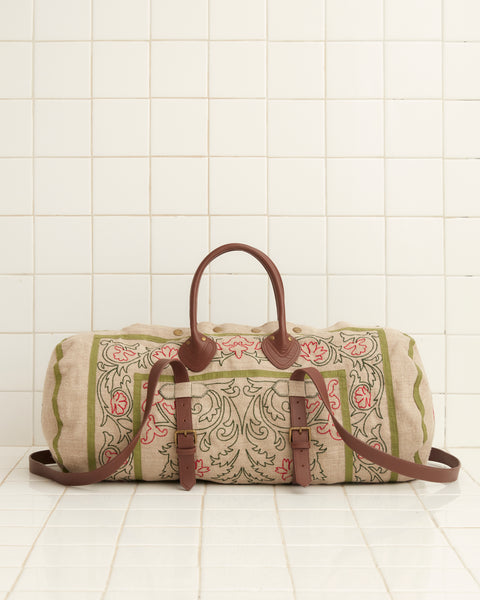 EMBROIDEREDTRUMPETFLOWERDUFFLE