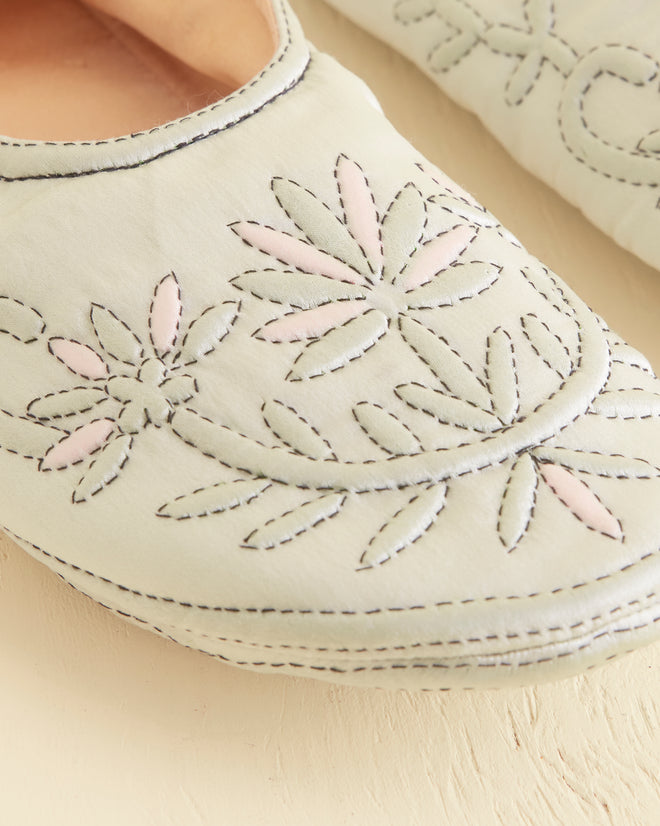 Floral Souvenir Slippers MENS FOOTWEAR BODE New York