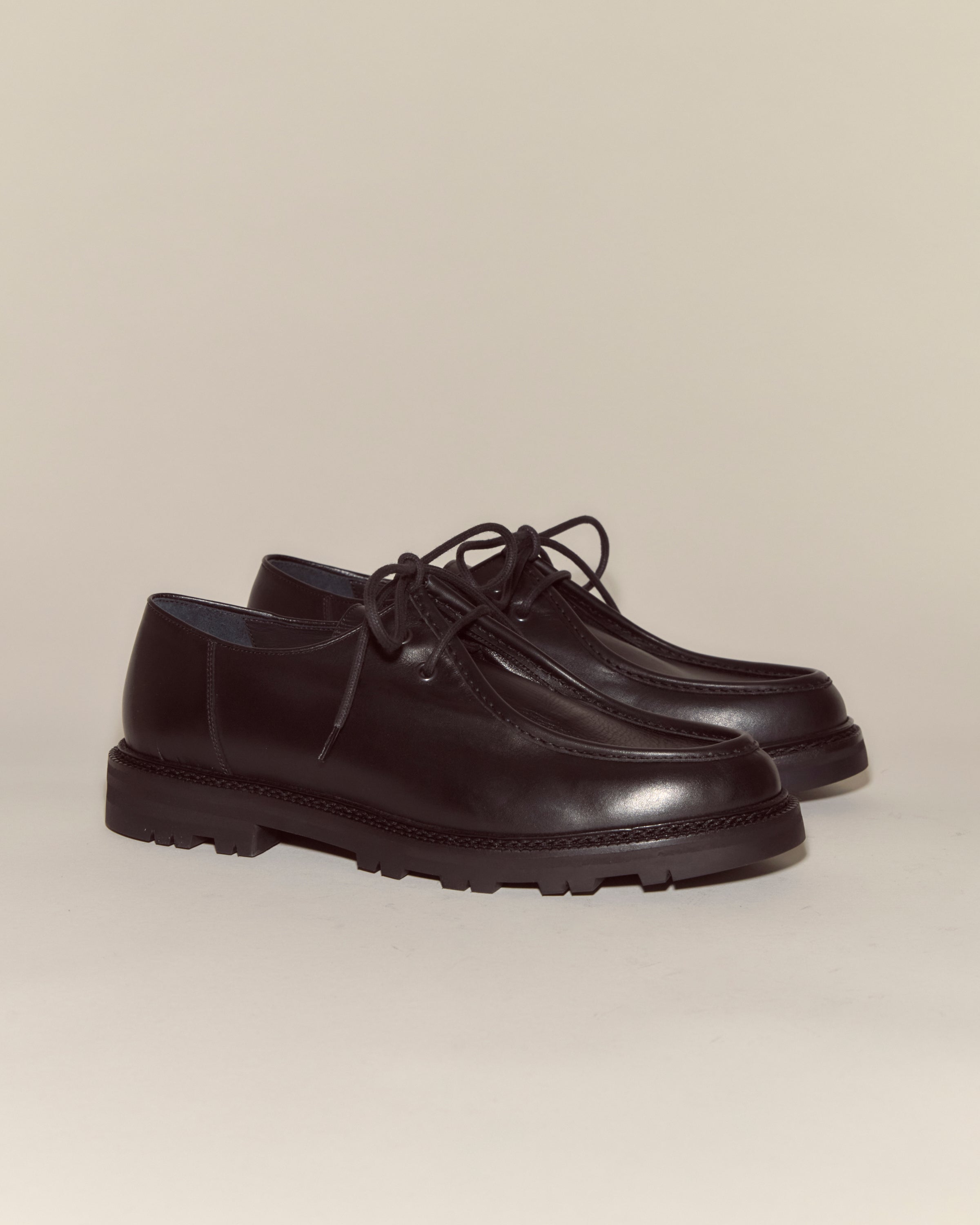 University Shoes - Black – BODE