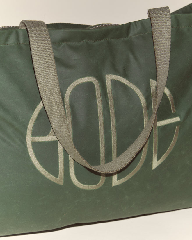 Waxed Cotton Zip Tote - Green: Dark green waxed cotton tote with large 